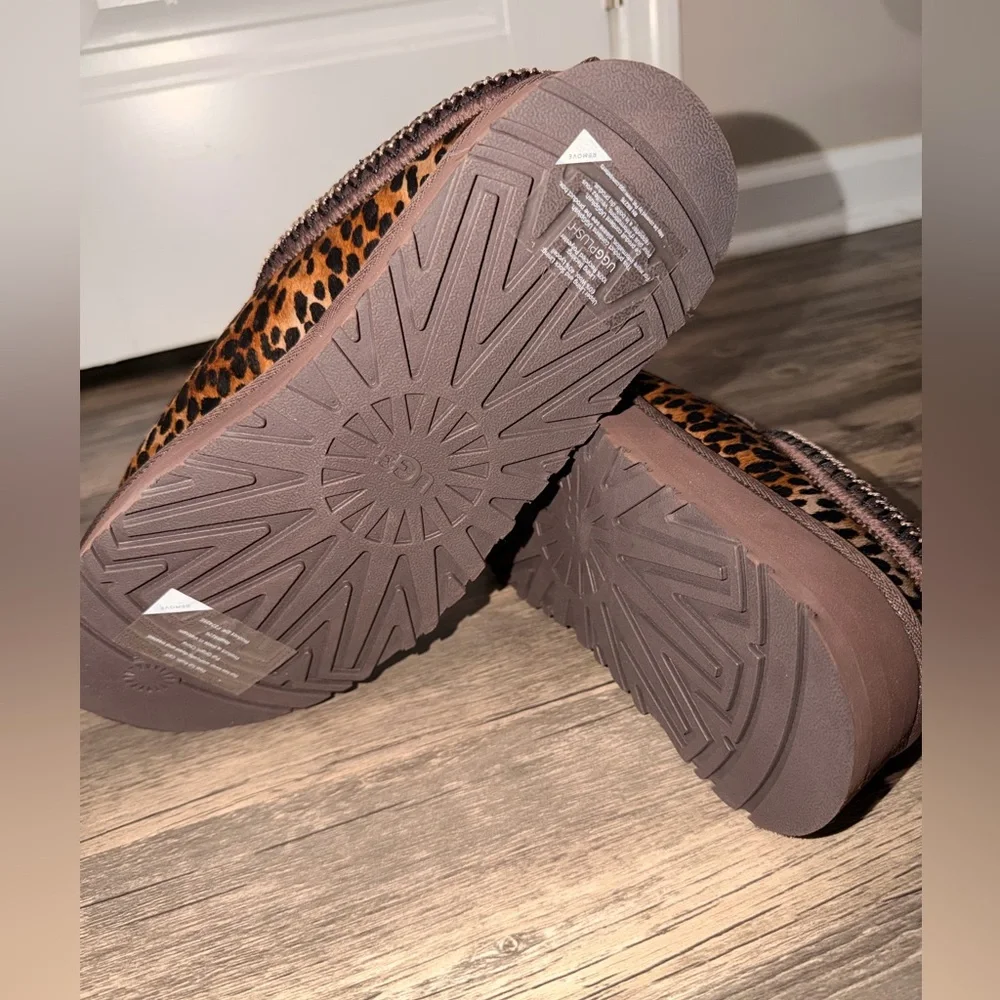 UGG Brown Leopard Taz - Brand New Never Worn, original packaging included - Picture 4 of 7